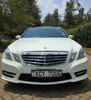 Mercedes-Benz E250 2012 Nyeupe