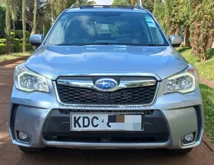 Subaru Forester XT 2014 Nyeupe