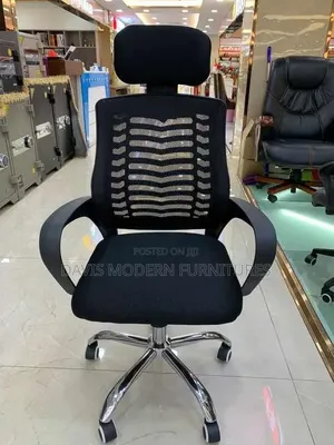 Kiti cha Ofisi cha Mesh cha Mid-Back chenye Headrest - Nyeusi