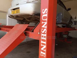 Durable 4-Post Vehicle Lift