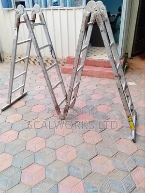 Apex Aluminium Step Ladder - Used