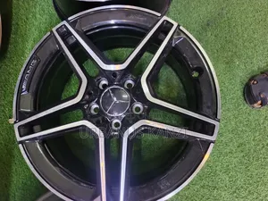 Magurudumu ya Alumini ya Mercedes-Benz C200 Inchi 17