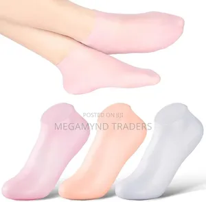 Silicone Moisturizing Socks for Dry Cracked Heels