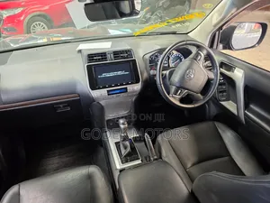 Toyota Land Cruiser Prado TXL 2021