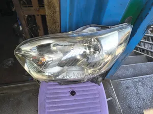 Nissan Dayz Roox Headlight (Iliyo tumika, Kutoka Japan)