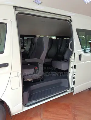 Executive 14 Seater Toyota Hiace Van for Hire - Chauffeur Driven