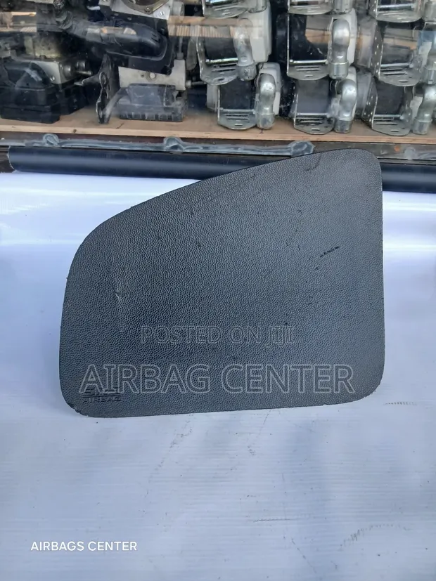 Airbag ya Dashboard ya Mitsubishi Mirage (Iliyotumika) - 1