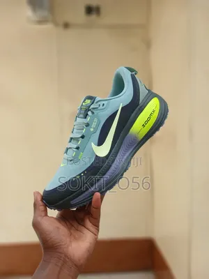 Viatu vya Kukimbia vya Nike Vomero 18 GORE-TEX