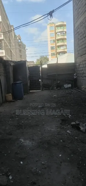 Kiwanja Bora cha 40x80ft kwa Uuzaji Donholm Phase 8, Nairobi