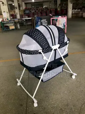 Baby Bassinet Mpya Kabisa