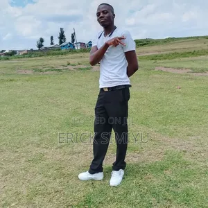 Mtu Mwenye Bidii Akatafuta Kazi ya Muda