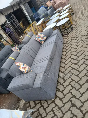 Kochi Modern ya Seating 3 kwa Uuzaji