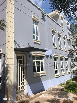 Nyumba ya Duplex ya Vyumba 4 Kukodishwa Karen
