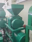 Milano Roller Mill ya Unga wa Mahindi na Pre-Crusher (5hp) - 1