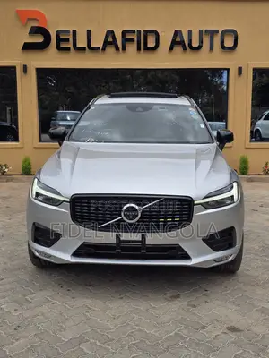 Volvo XC60 B6 Mild-Hybrid 2021 Silver