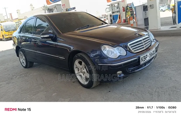 Mercedes-Benz C230 2005 Blue - 1