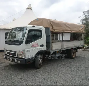 Lori la Mitsubishi Canter 3000cc