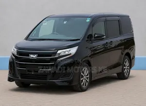 Toyota Noah 2.0 FWD (7 Seater) 2019 Nyeusi
