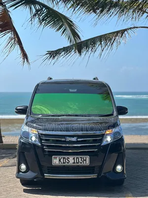 Toyota Noah 2017 Hybrid WXB