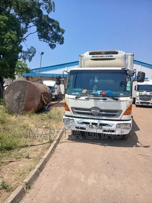 Hino 500 Refrigerated Truck 2015 White