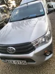 Toyota Hilux 2018 GD5 Silver - 3