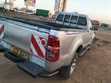 Toyota Hilux Vigo 2016 Nyeusi - 5