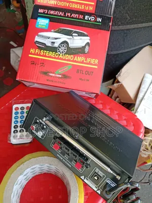 Stereo Amplifier na Digital Player yenye Remote