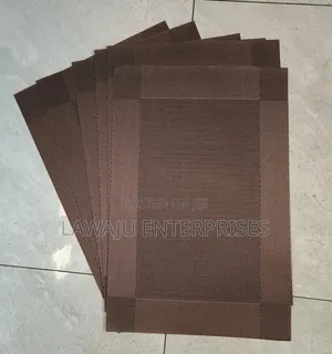 Table Mats za PVC Zilizofumwa - Set ya 6