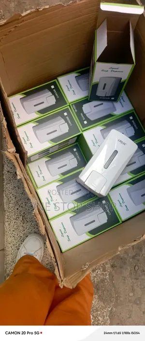 Kituo cha Sabuni cha Plastiki Nyeupe cha 1L chenye Dirisha la Kuona