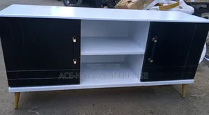 Sydney/American Executive Laminated TV Stand 4.5Ft