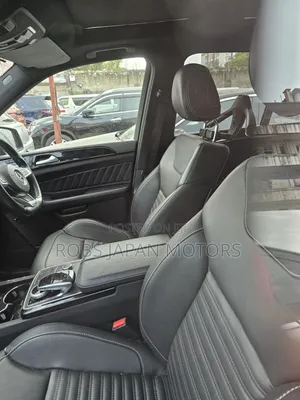 Mercedes-Benz GLE 43 AMG 2018 Nyeusi Matt
