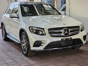Mercedes-Benz GLC-Class 2018 Off White