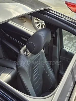 Mercedes-Benz E200 2019 AMG Trim