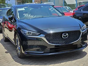 Mazda Atenza 2019 Nyeusi