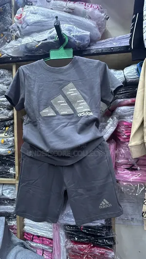 Adidas Tracksuit - Kijivu Mwepesi