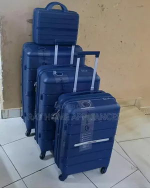 Luxurious 4-Piece Unbreakable Suitcase Set - Size 1