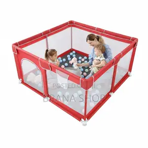 Red Child Safety Fence Playpen yenye Ball Pit & Basketball Net