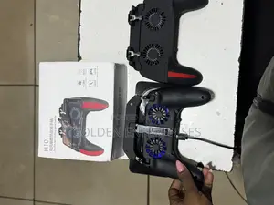 Mobile Gaming Pad with Cooling Fan & Triggers