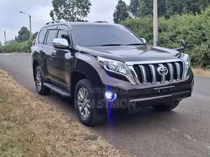 Toyota Land Cruiser Prado TX 2017