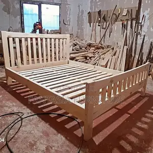 Kitanda cha Mbao cha Rustic cha 5x6 chenye Nafasi