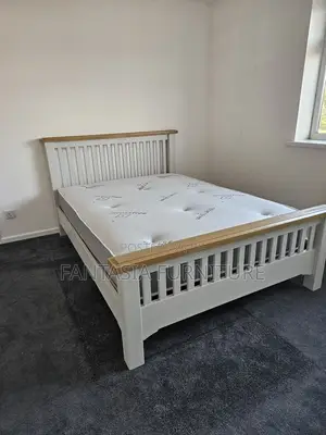 5x6 Oak Trim White Slat Bed
