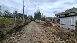 Vipande Bora vya 50x100 Vinauzwa - Barabara ya Merisho, Ngong