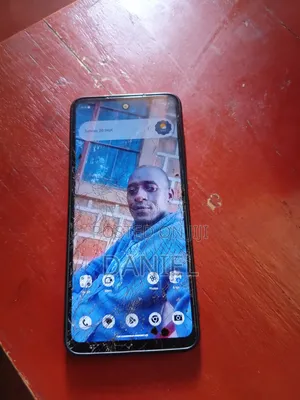 HMD Bold 128GB Nyeusi