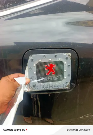Stika ya Tanki la Mafuta ya Peugeot Inayojibandika na Ukingo wa Rivet Bandia