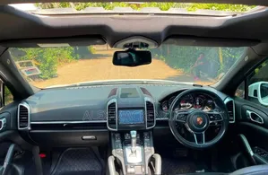 Porsche Cayenne Platinum Edition 2015