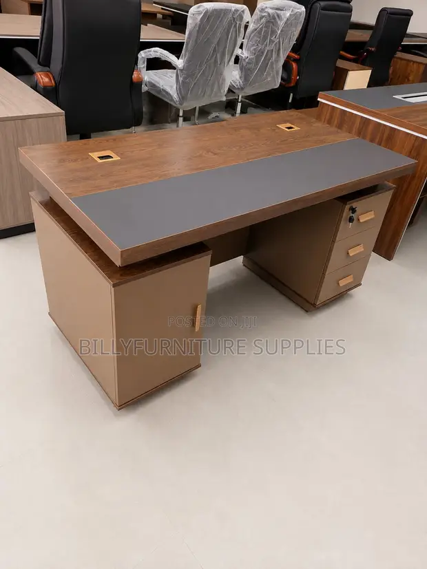 Executive Office Desk na Side Storage - 1