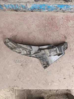Toyota Passo Rear Bumper Slide (Iliyoisha Matumizi)