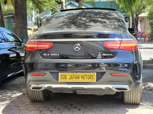 Mercedes-Benz GLE 350d 4MATIC 2019 Nyeusi