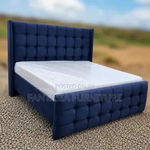 5x6 Navy Grid Tufted Chester Bed