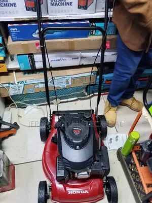 Self-Propelled Honda Lawn Mower 8.0hp